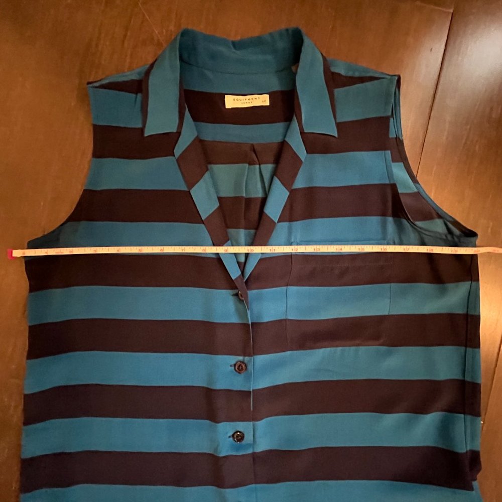 Equipment Silk Sleeveless Blue Top - Picture 7 of 16